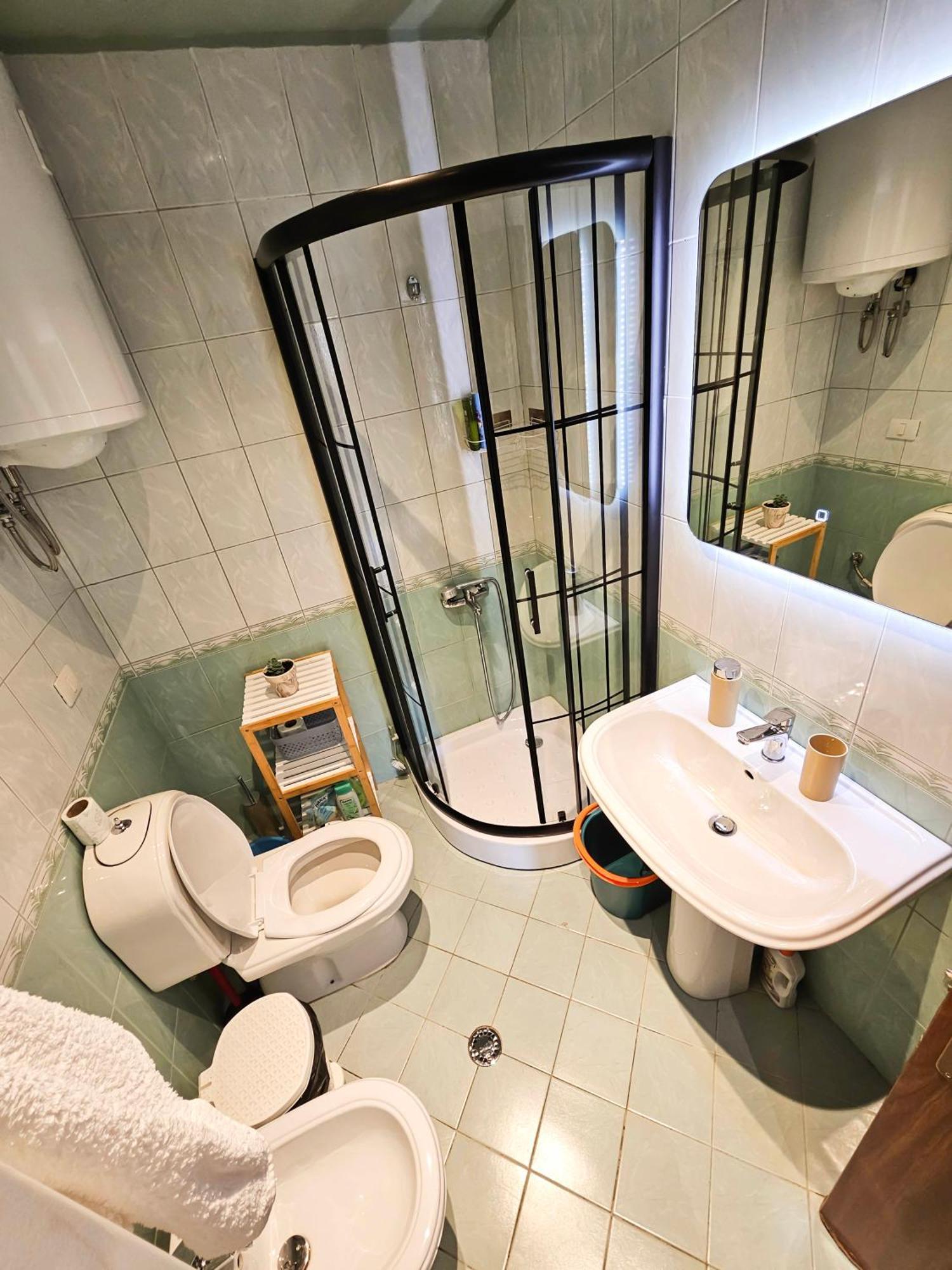 Modern Flat In Center *